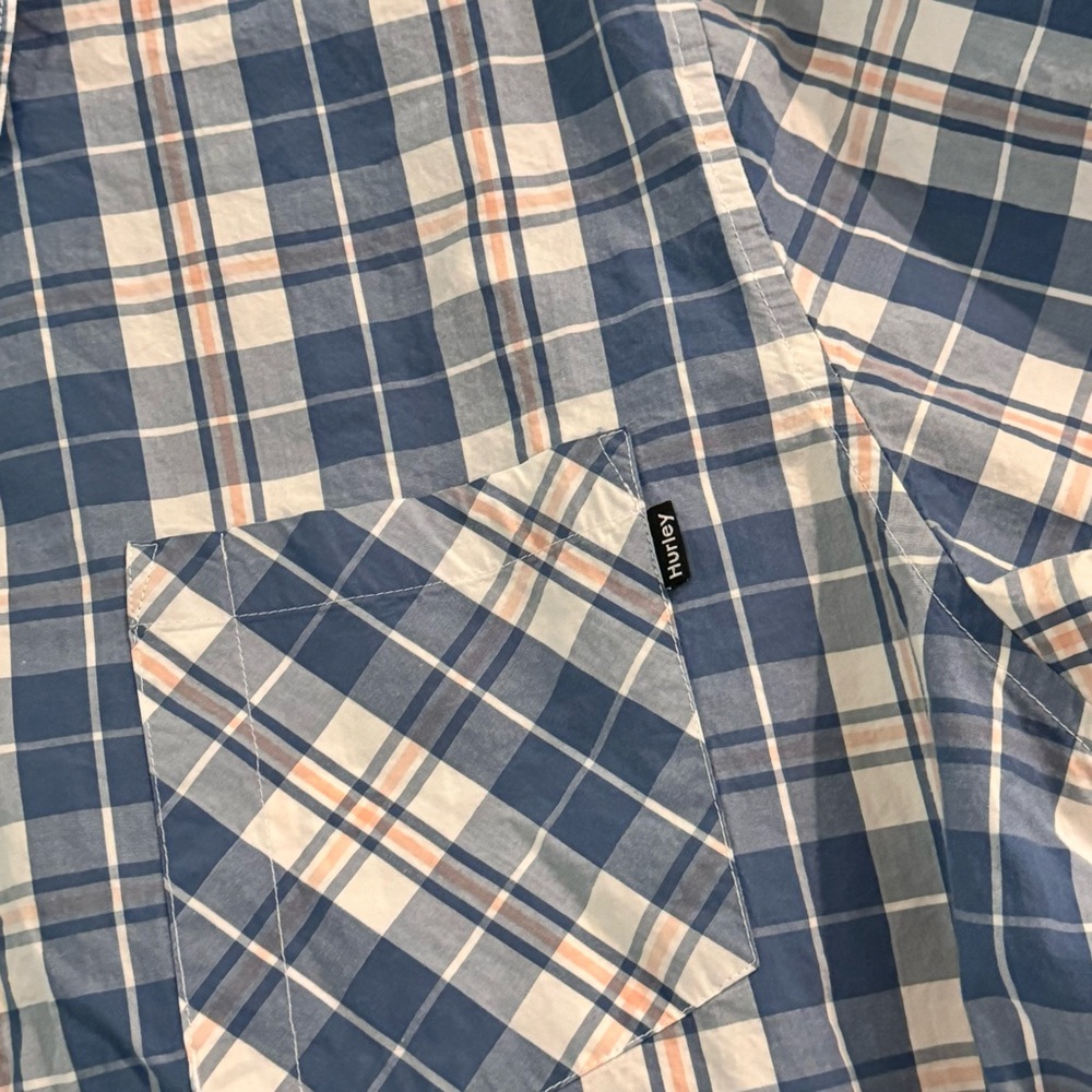 Hurley Men's short sleeve button up shirt plaid blue, white, peach - Picture 4 of 9